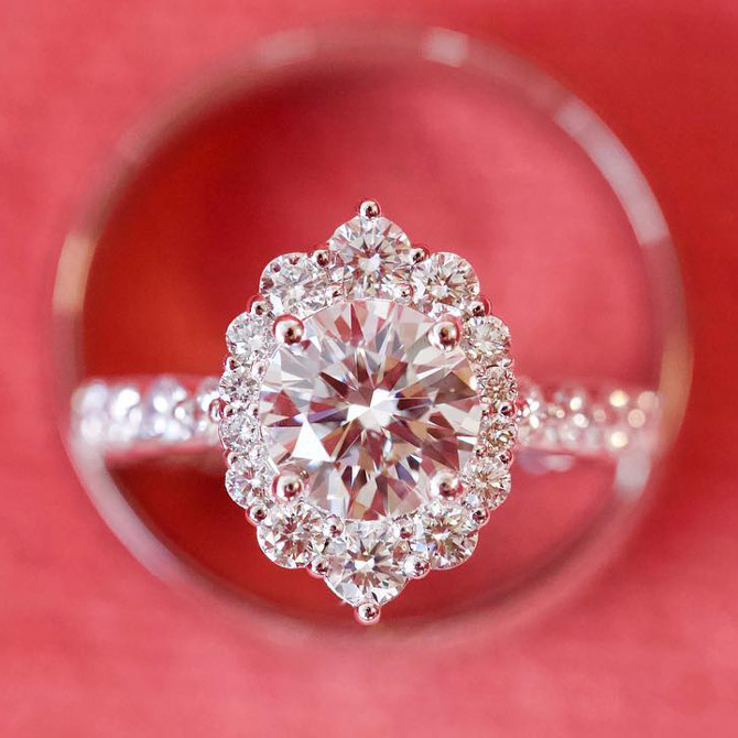 The Diamond Reserve engagement ring The Diamond Reserve engagement ring