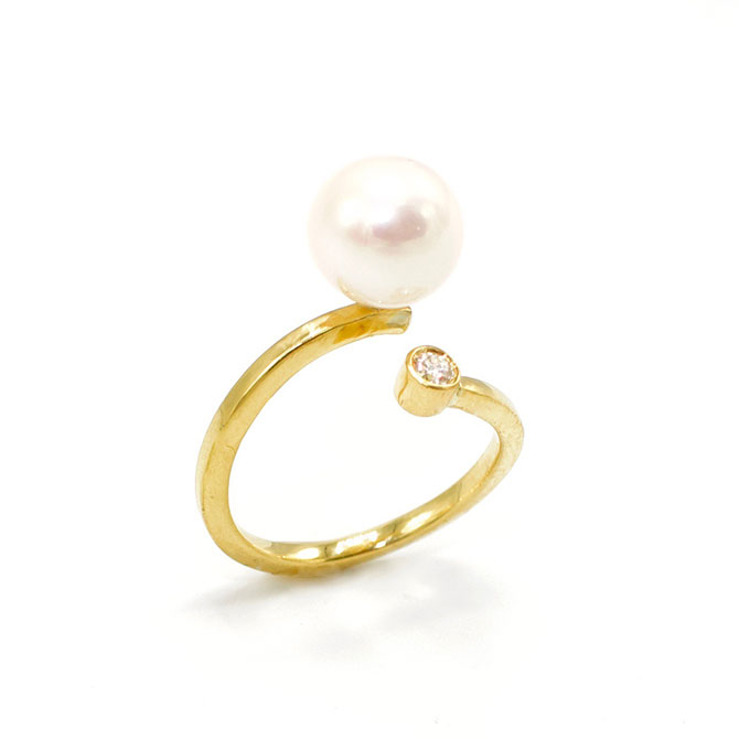 Katey Walker pearl ring Katey Walker pearl ring