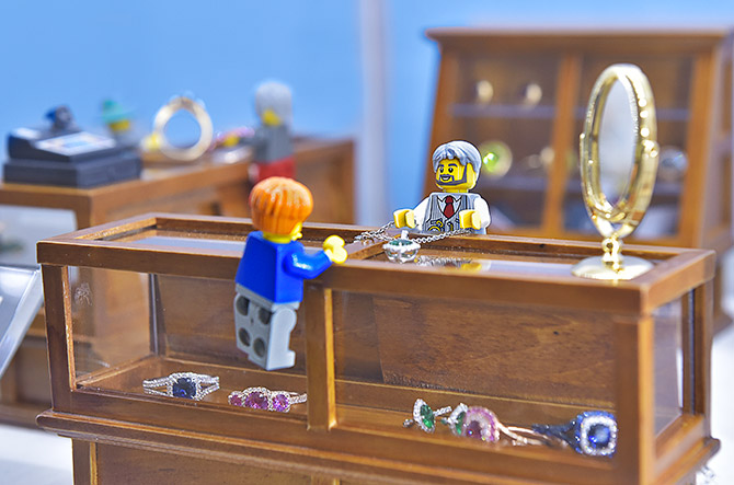 Omi Prive lego showcase Omi Prive lego showcase