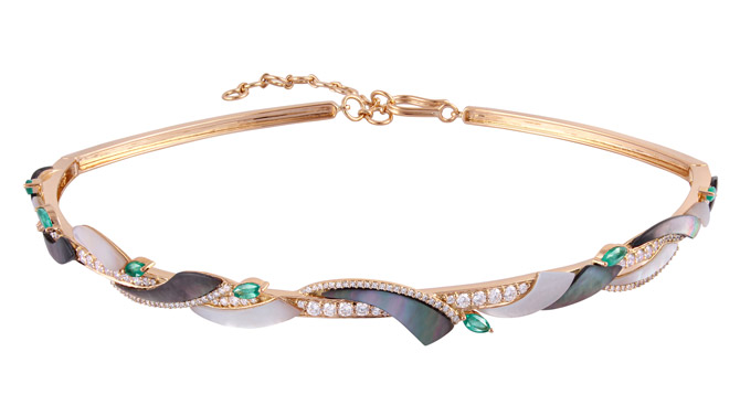 Ananya Mogra Coronation choker