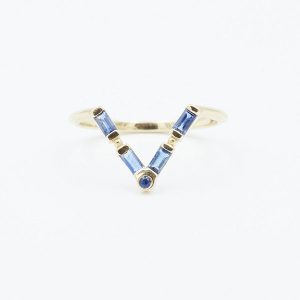 BaYou With Love Arrow of Love Sapphire Dot ring