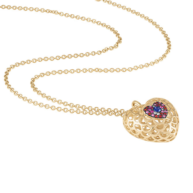 Gigi Ferranti new heart pendant side view Gigi Ferranti new heart pendant side view