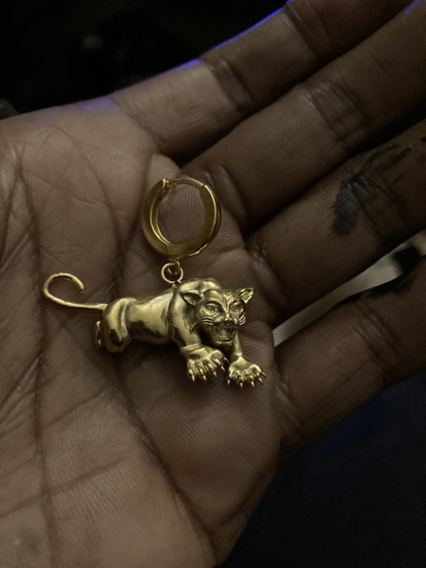 Johnny Nelson earring