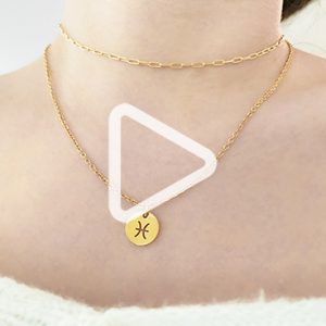 pendant necklace