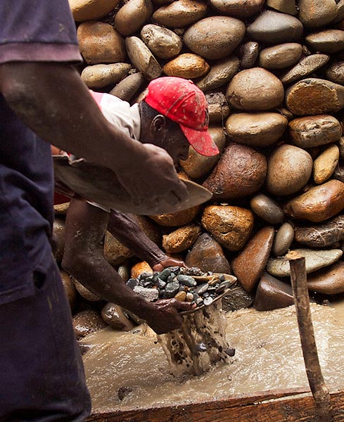 Americo a mercury free artisanal gold miner Americo a mercury free artisanal gold miner