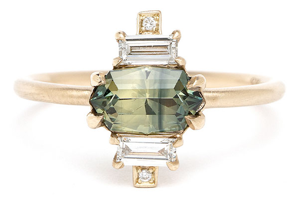 Sofia Kaman i deco dare you sapphire ring