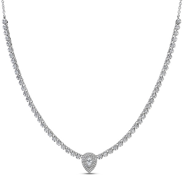 Shy diamond necklace