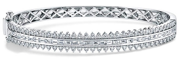 Diamonds Shy kate bangle