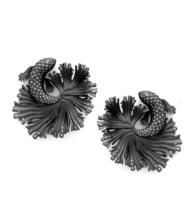 Estaa Neel Black Fish earrings Estaa Neel Black Fish earrings