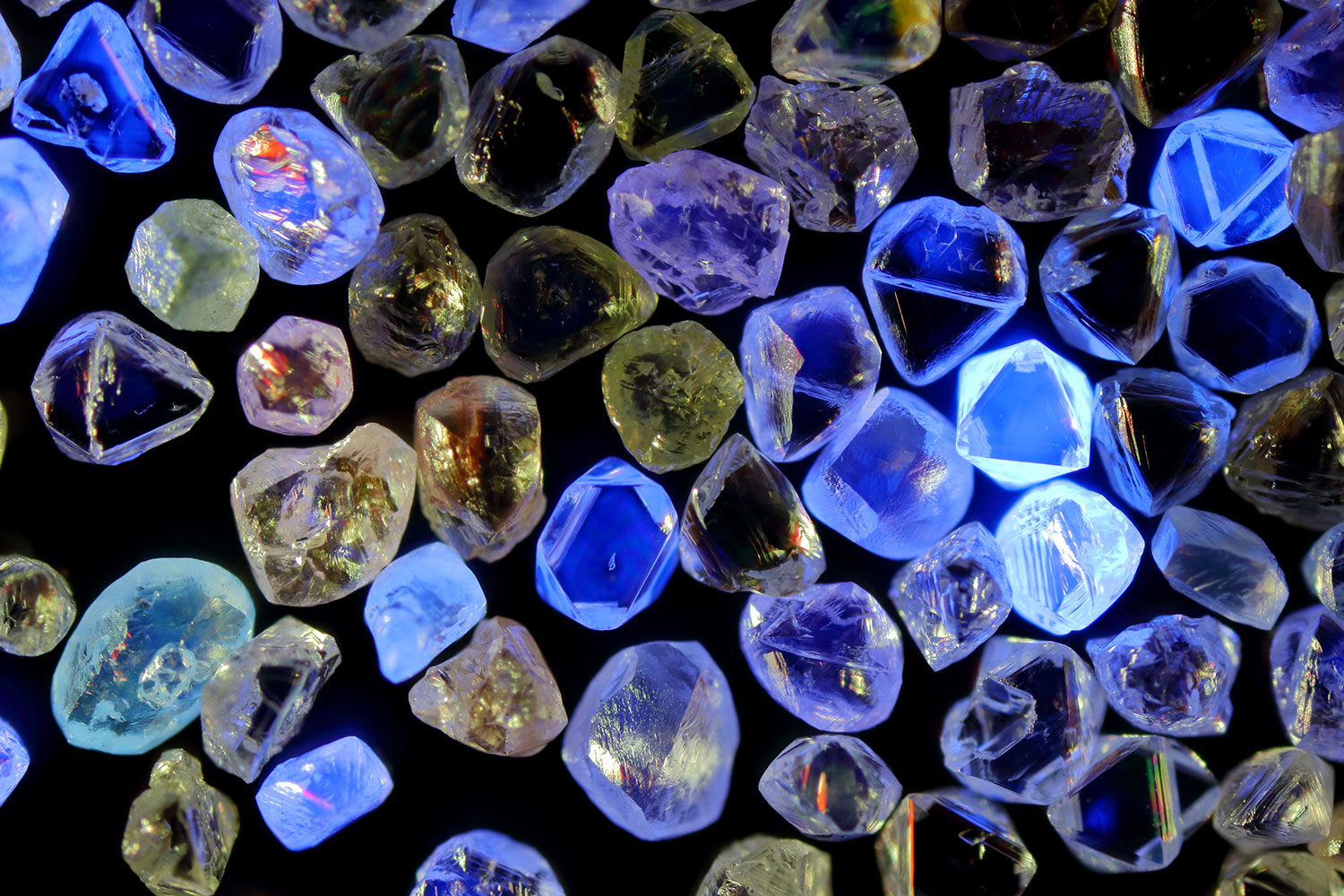 diamond fluorescence Getty
