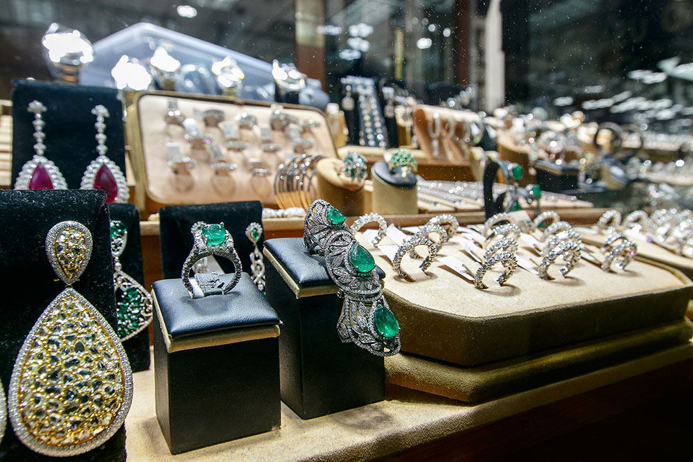 Diamond District store window