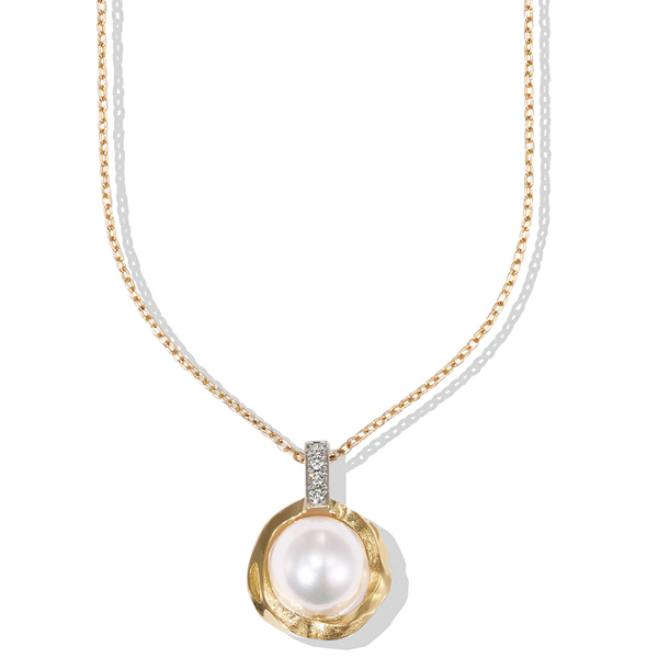 Milamore En pearl pendant Milamore En pearl pendant