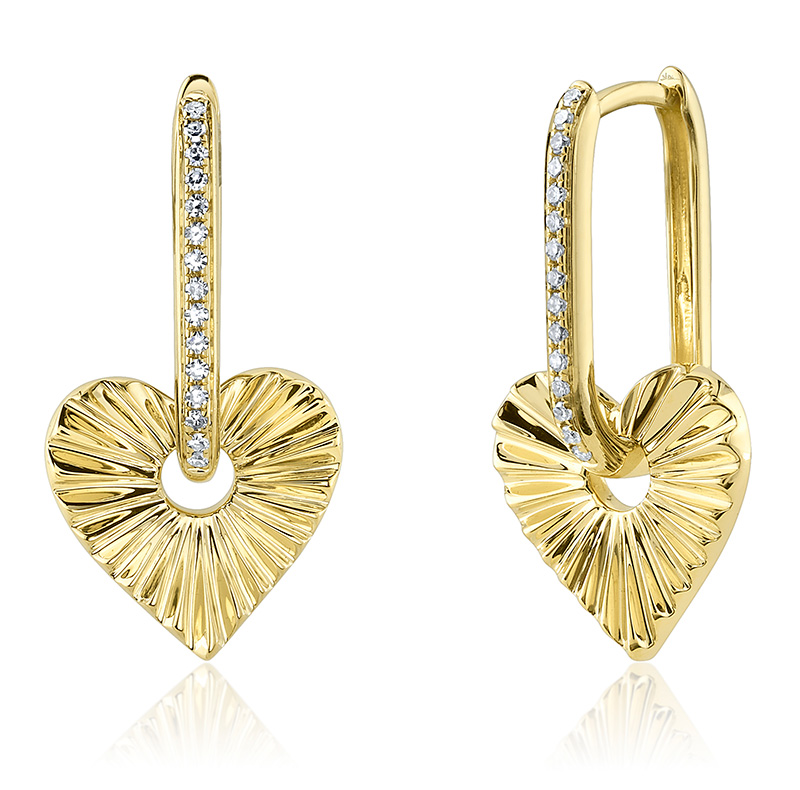 Shy fluted heart earrings