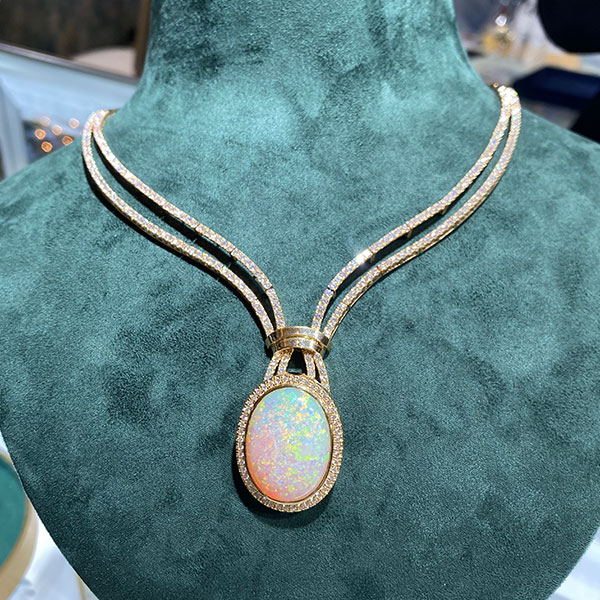 Parle australian opal pendant
