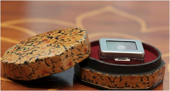 diamond sandalwood box