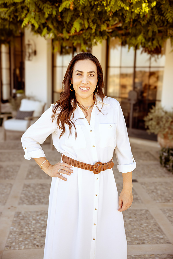 Nadine Tacorian Arzerounian