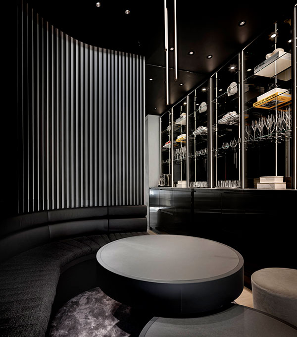 ALS BTQ Chicago bar
